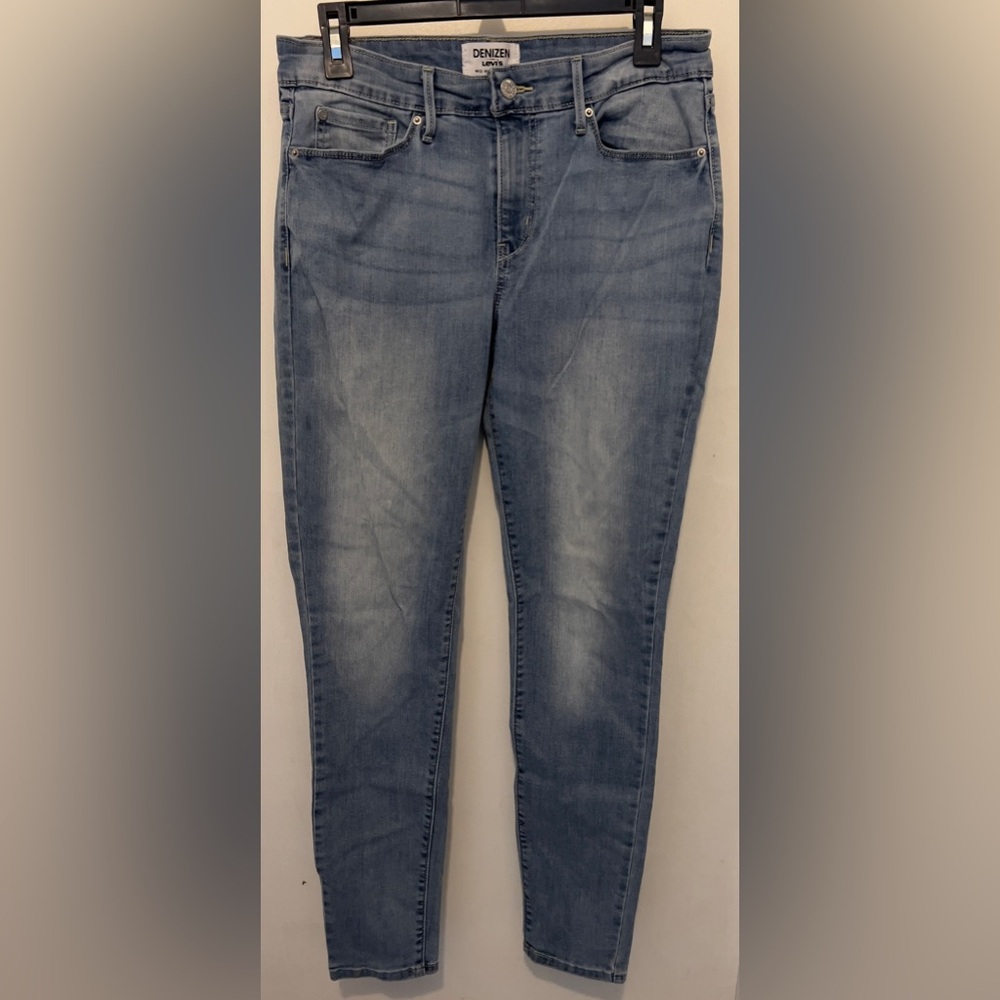 Denizen by Levi’s mid rise skinny jeans sz 10L long